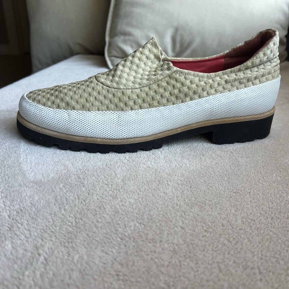 Pas de Rouge Tan & White Stretch‎ Fabric Slip On Flat Shoes Women EU 38.5 US 7.5 - Picture 2 of 16